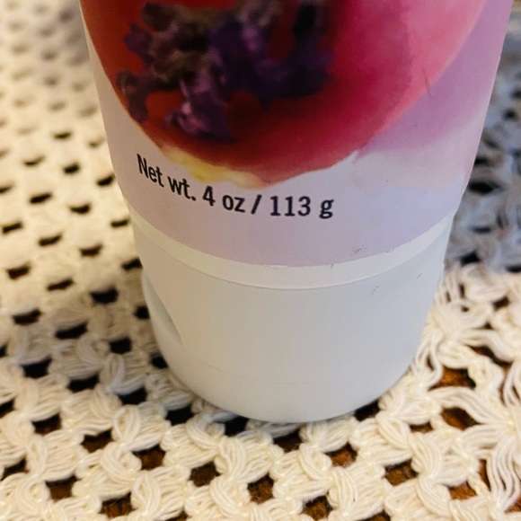 NWT Bath and Body Works 4oz Hand Cream Moonlight Path - Picture 3 of 4